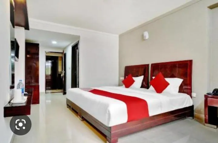מלון Alappuzha Aec Residency