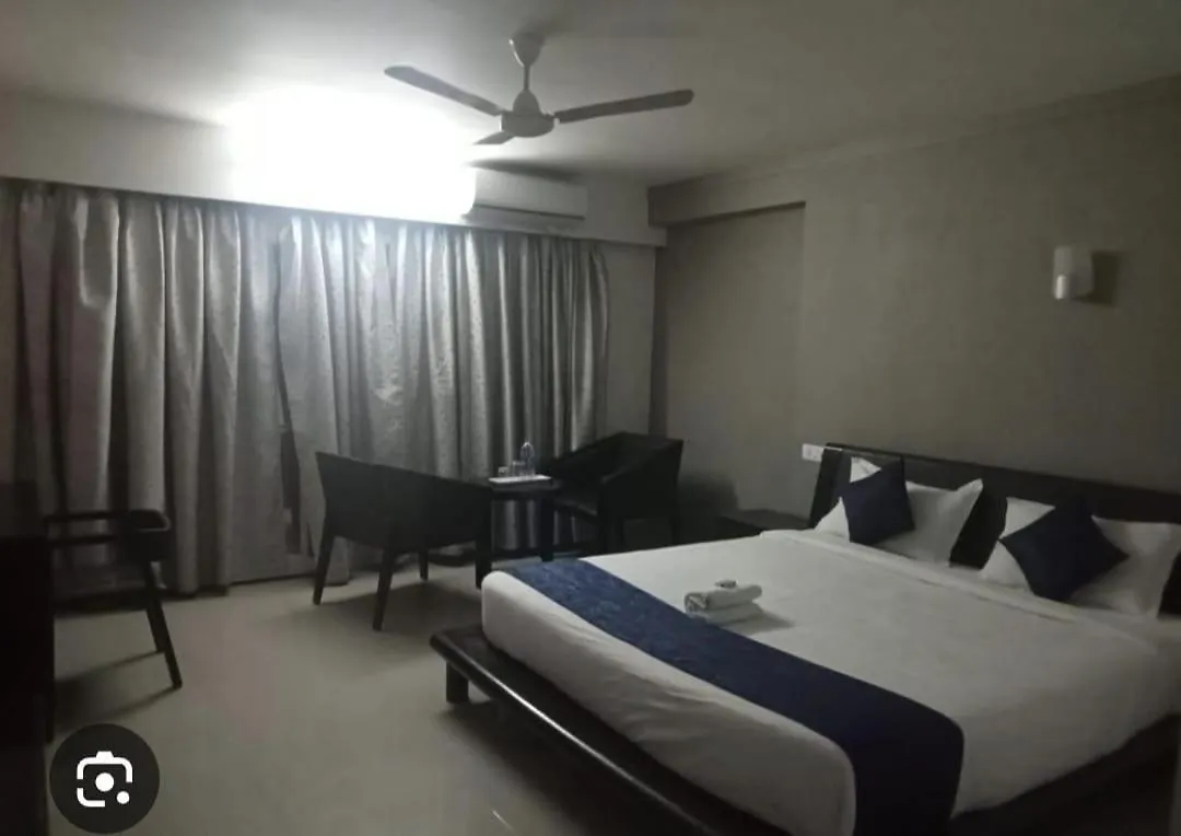 מלון Alappuzha Aec Residency