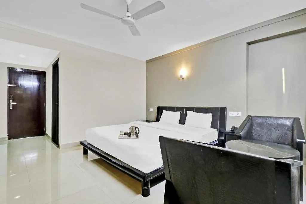 מלון Alappuzha Aec Residency