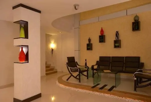 מלון Alappuzha Aec Residency